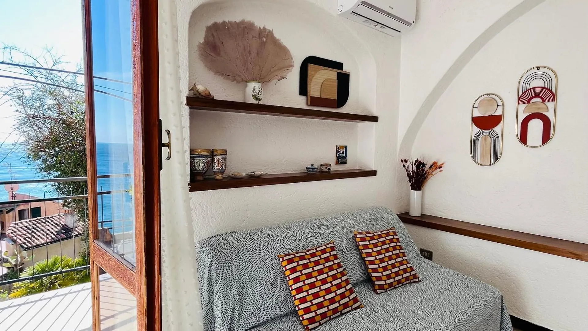 Lo Scoglio Apartment Varigotti